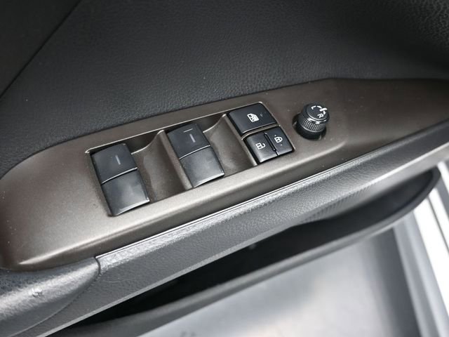 Used 2022 Toyota Camry SE image 13