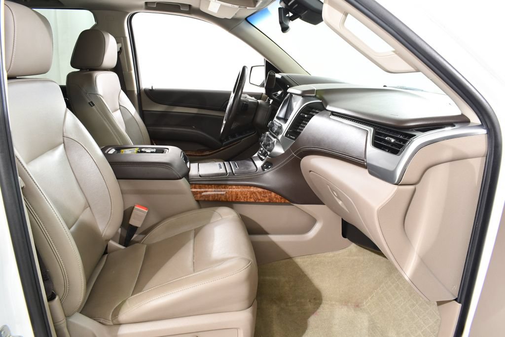 Used 2018 Chevrolet Suburban Premier AWD/4WD image 10