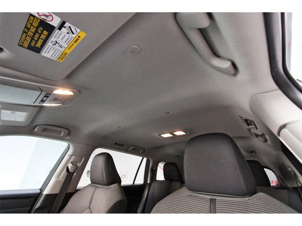 Used 2024 Toyota Highlander XLE image 28