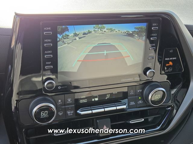 Used 2022 Toyota Highlander LE image 28