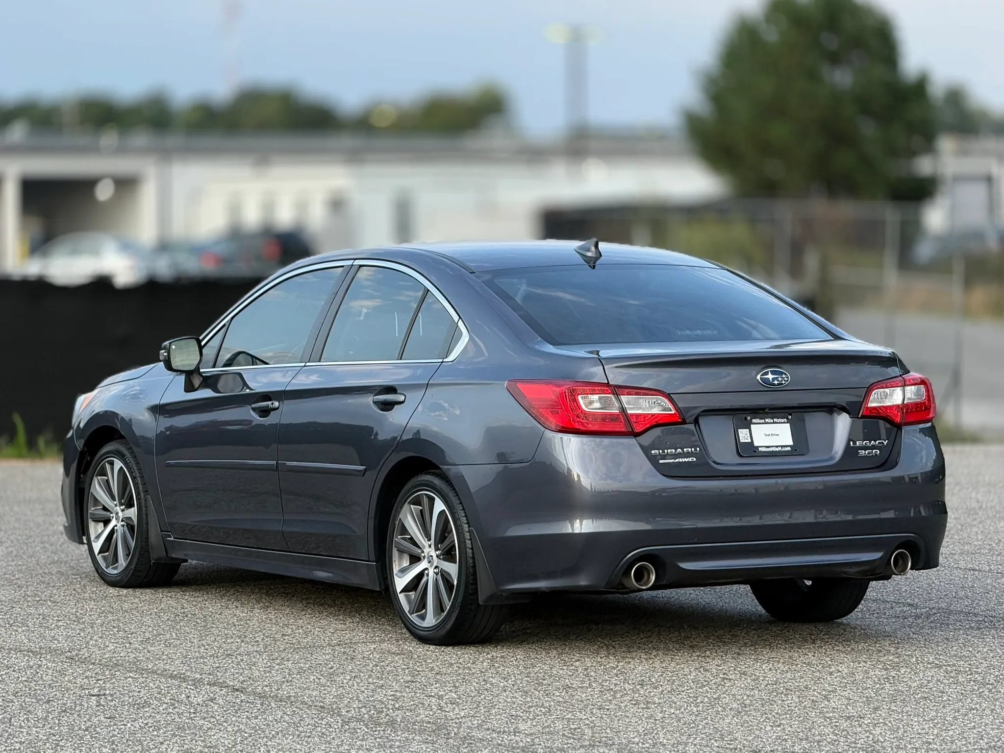 Used 2016 Subaru Legacy 3.6R Limited AWD/4WD image 10