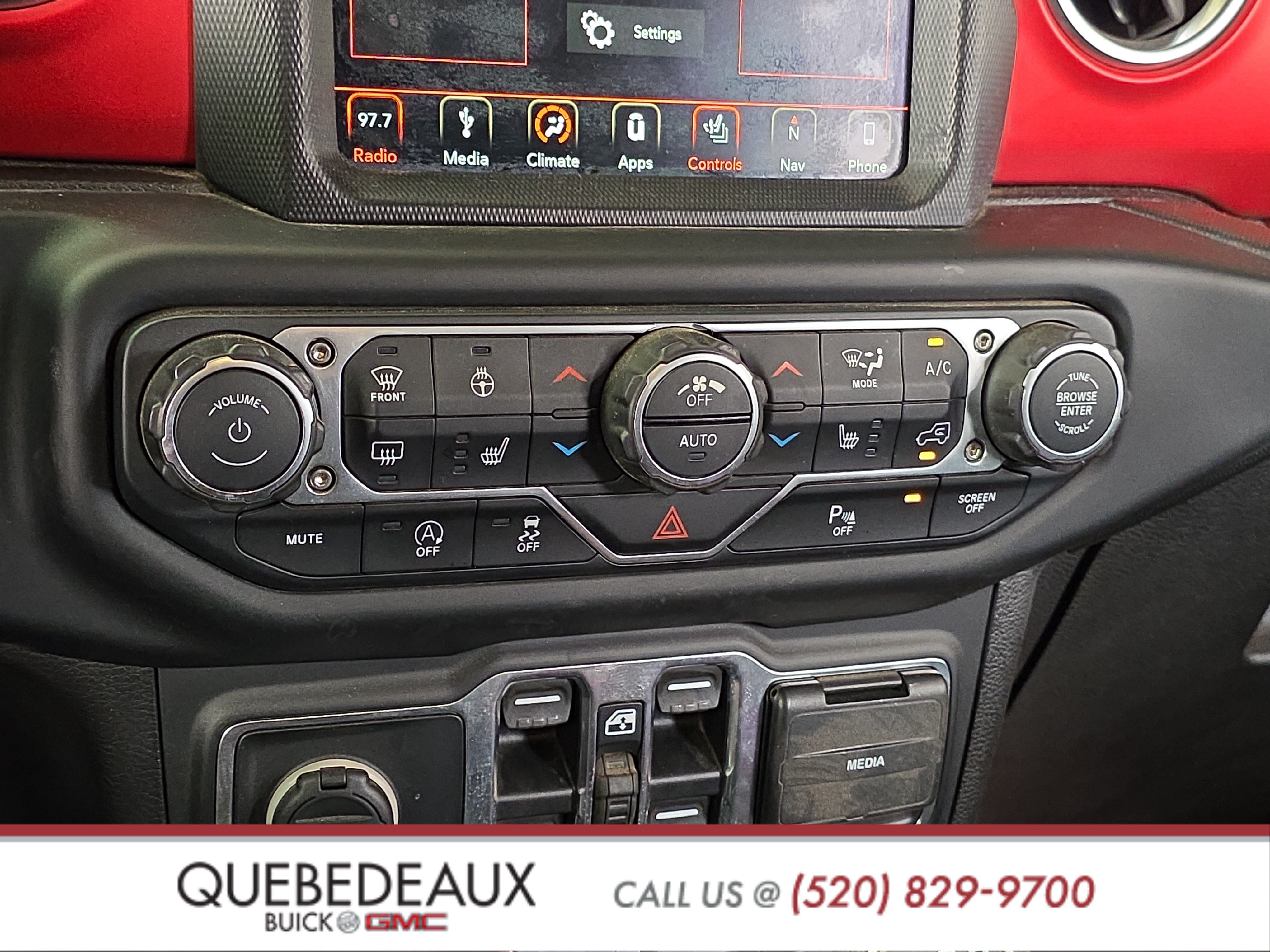 Used 2019 Jeep Wrangler Unlimited Rubicon AWD/4WD image 14