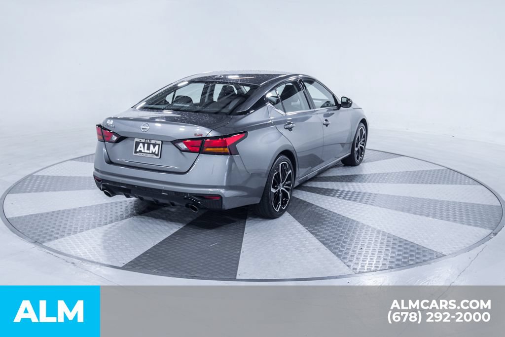 Used 2025 Nissan Altima 2.5 SR FWD image 14