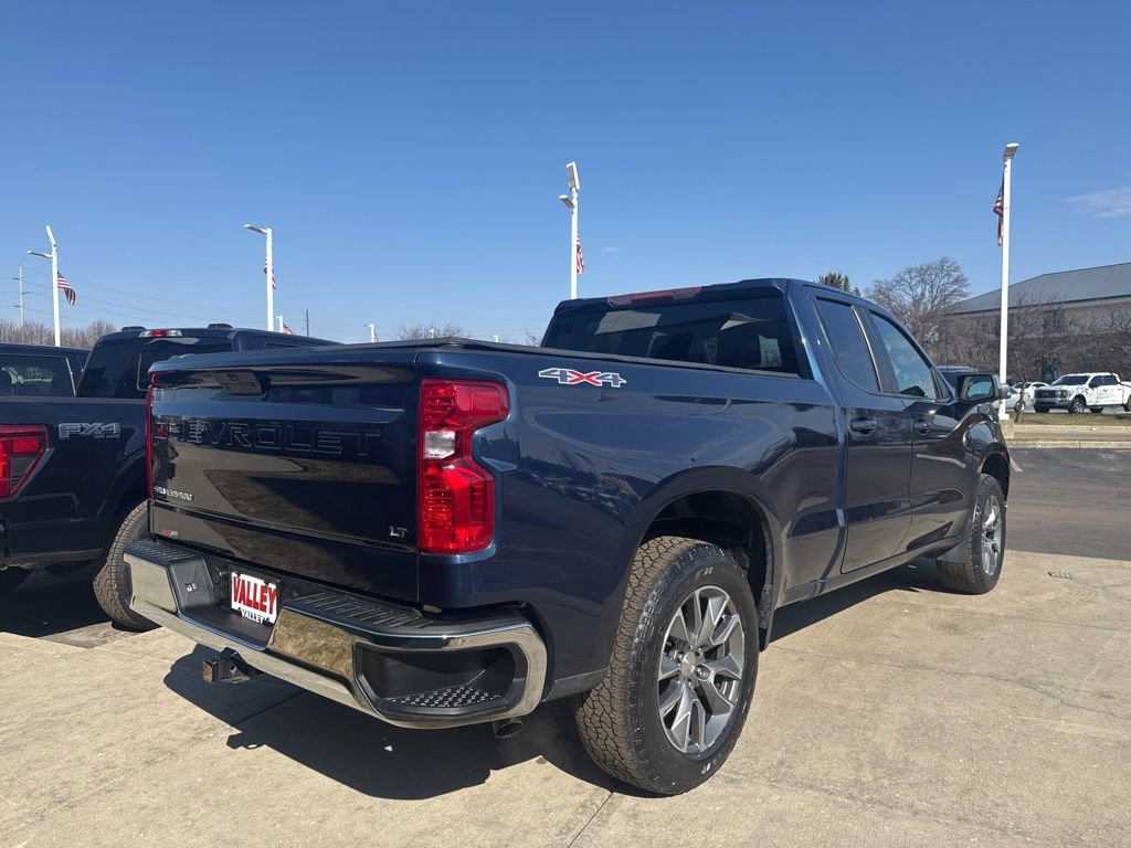 Used 2022 Chevrolet Silverado 1500 LT image 10
