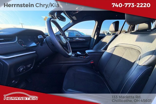 Used 2022 Jeep Grand Cherokee Altitude image 20