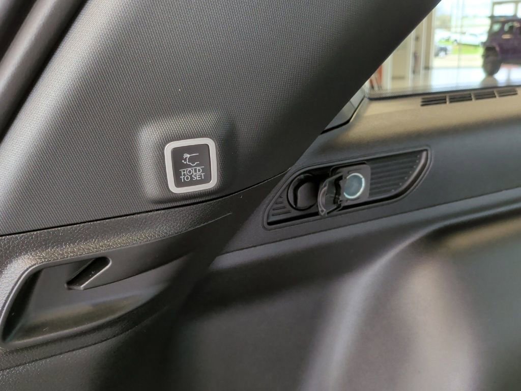 New 2025 Jeep Grand Cherokee Limited image 40