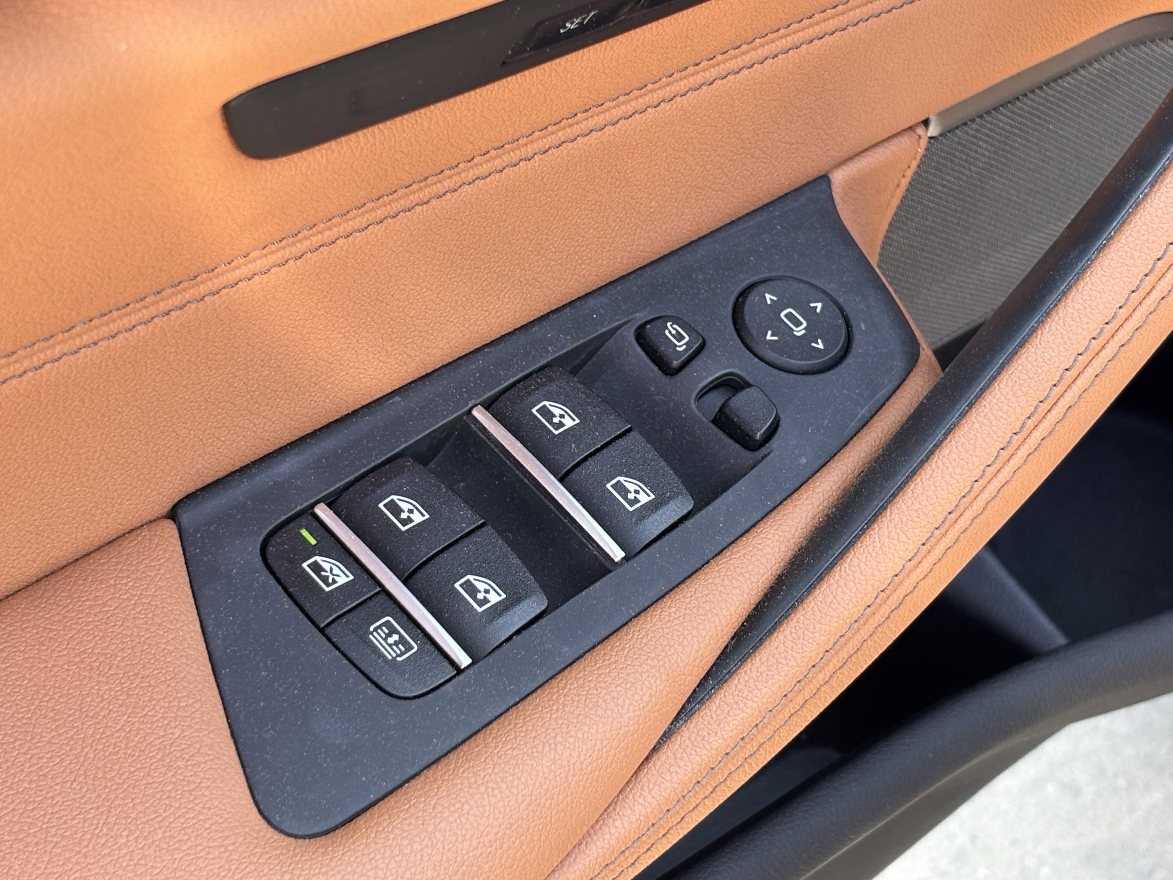 Certified 2023 BMW 530i w/ Executive Package image 15