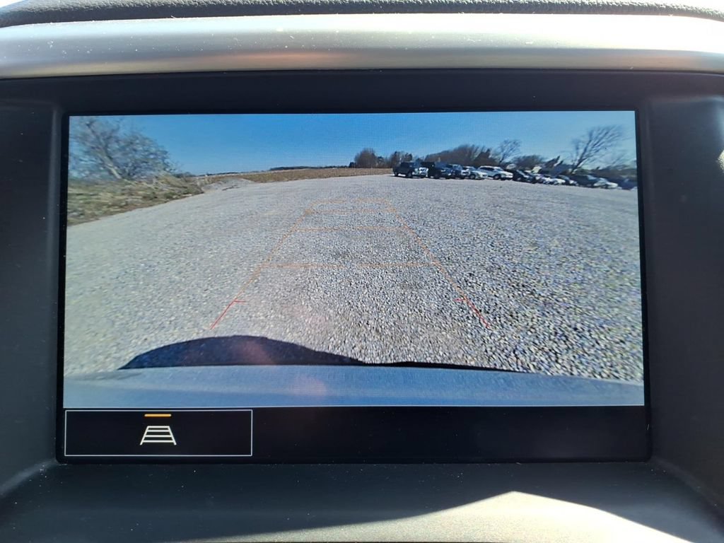 Used 2023 GMC Acadia SLT AWD/4WD image 30