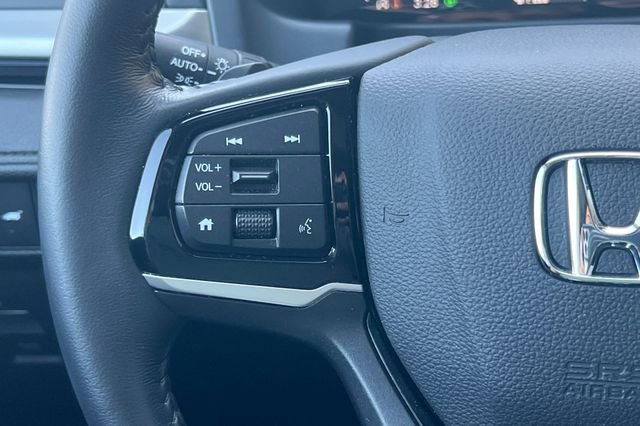Used 2025 Honda Odyssey Touring image 30