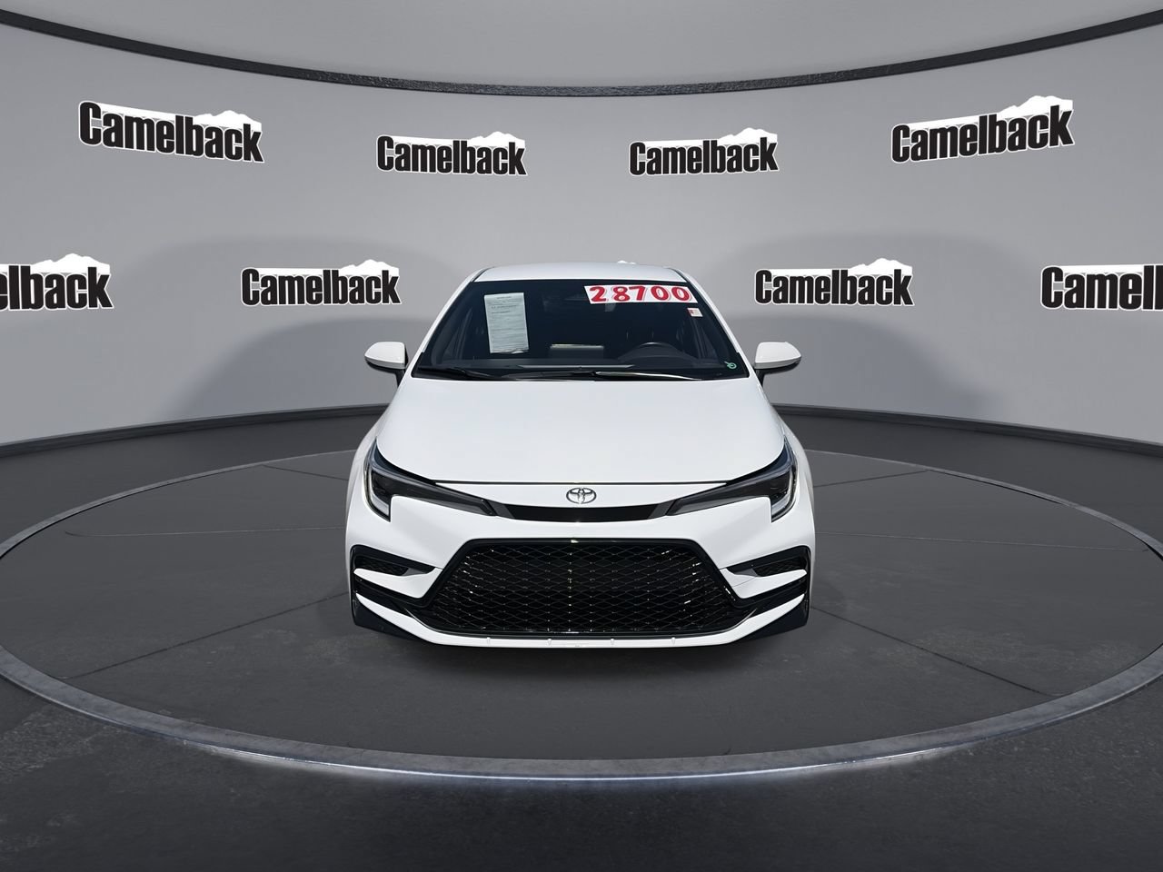 Used 2024 Toyota Corolla SE FWD image 2