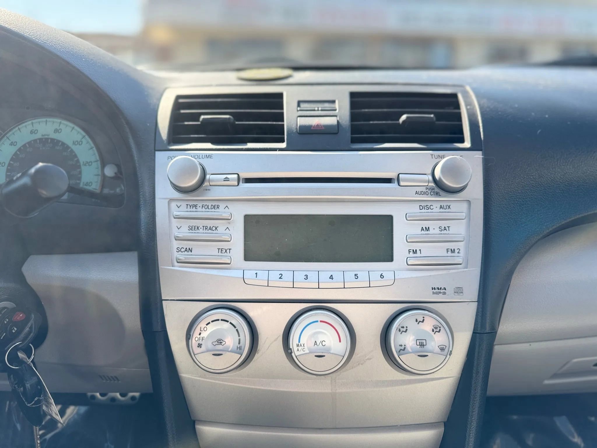 Used 2011 Toyota Camry SE w/ Fleet Convenience Pkg FWD image 27