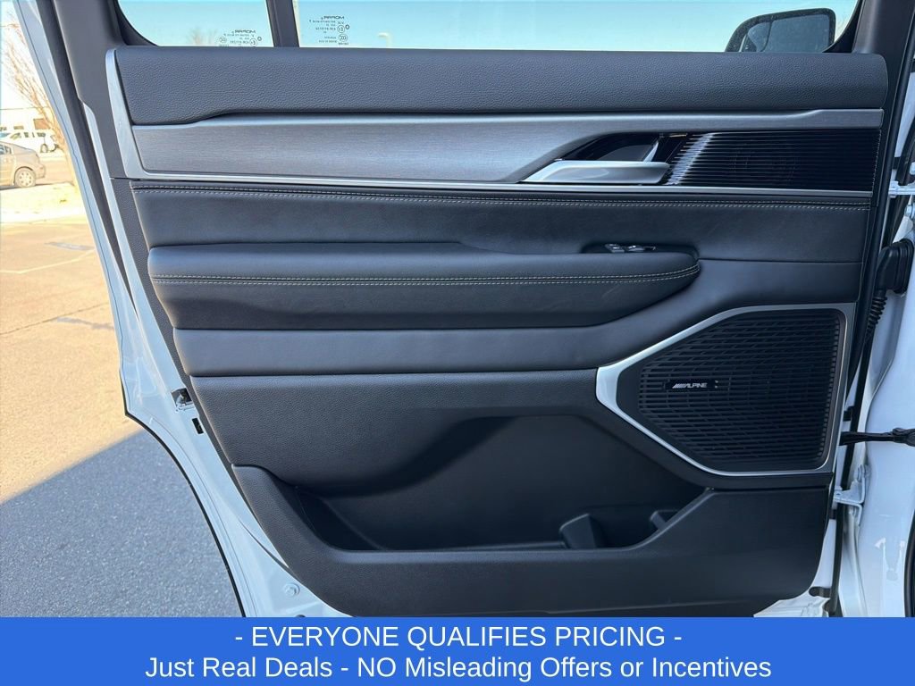 New 2026 Jeep Grand Wagoneer Limited image 24