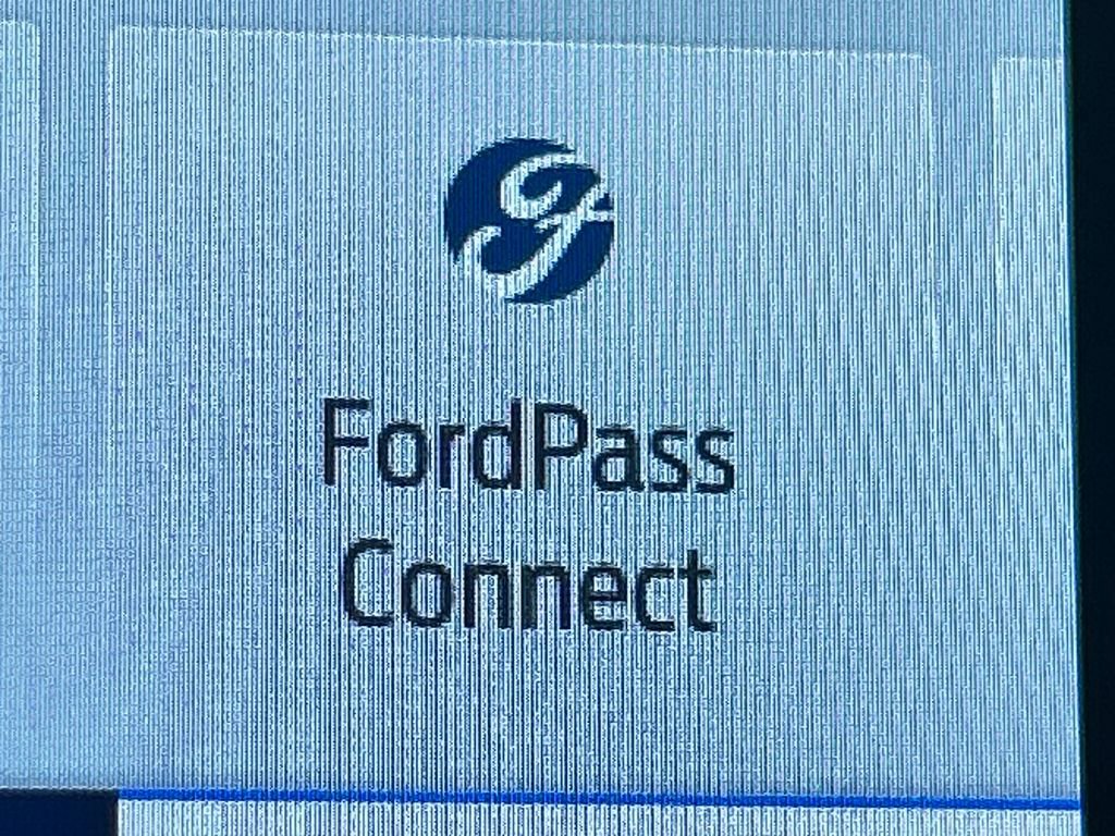 Used 2022 Ford Escape SEL image 6