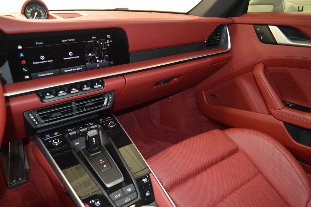 Certified 2024 Porsche 911 Carrera GTS image 25