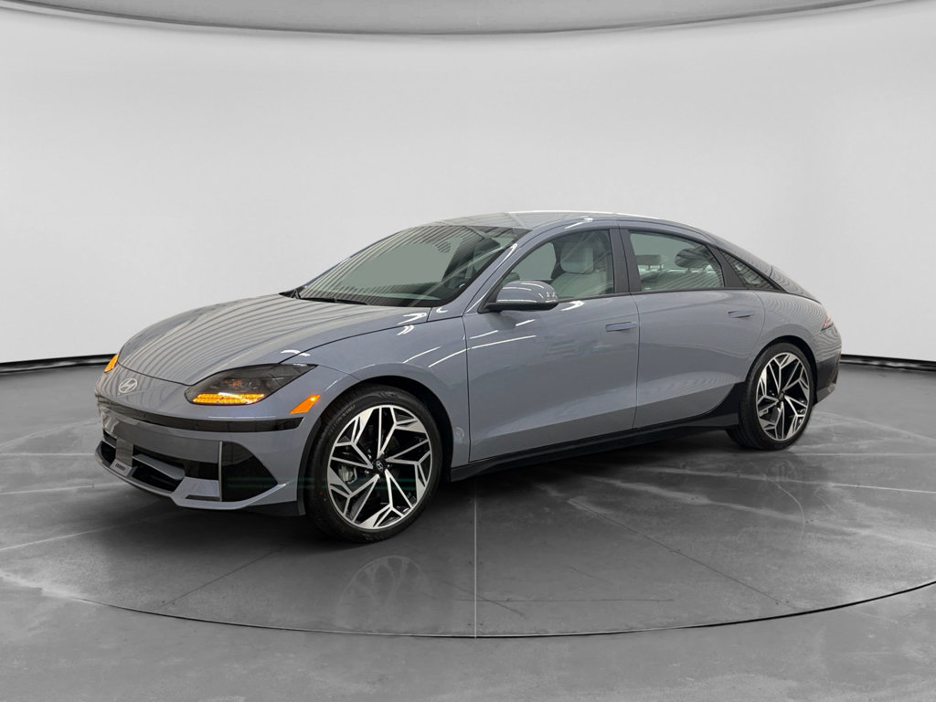 Used 2025 Hyundai Ioniq 6 SEL RWD image 1