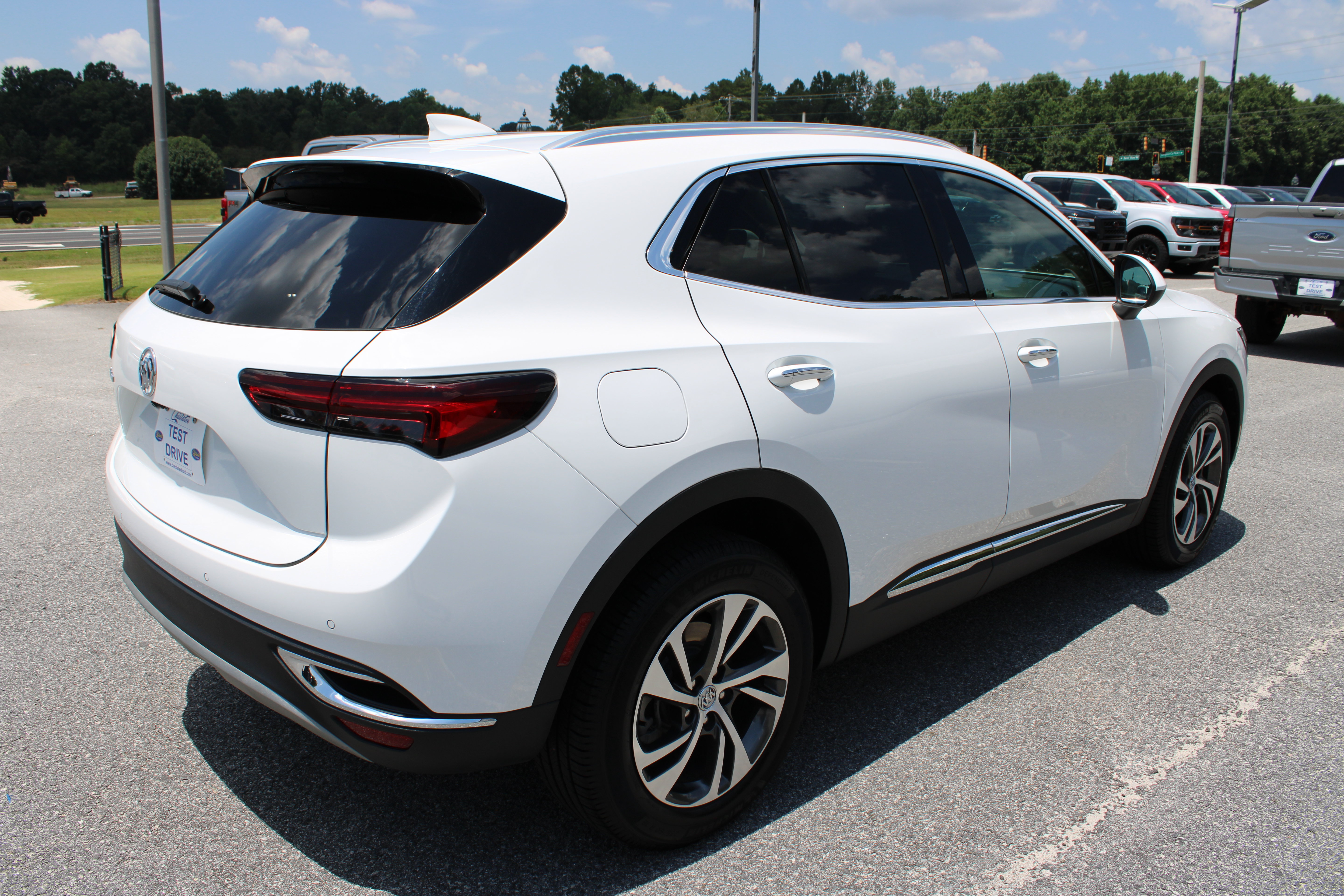 Used 2023 Buick Envision Essence AWD/4WD image 6