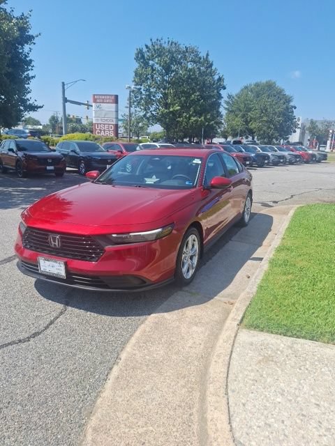 Used 2023 Honda Accord LX image 3