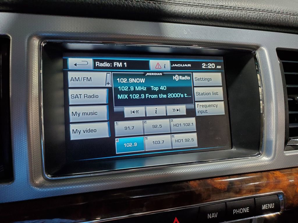 Used 2014 Jaguar XF 3.0 RWD image 33