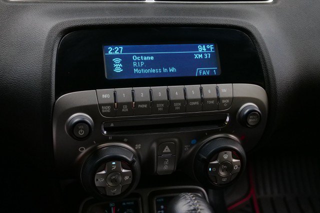 Used 2010 Chevrolet Camaro SS RWD image 19