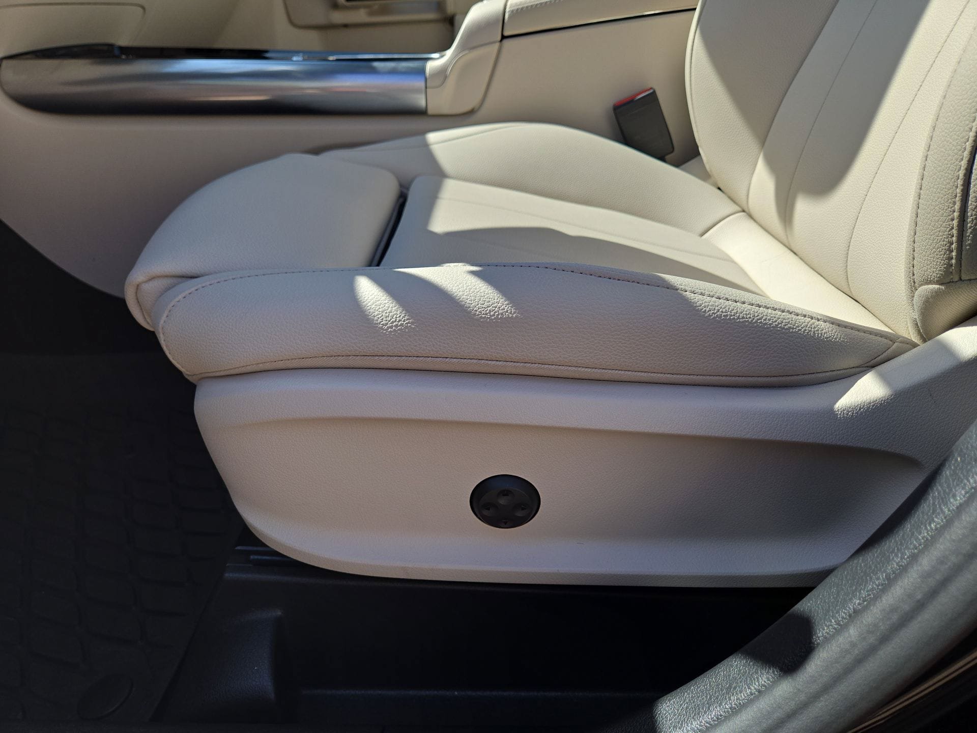 New 2026 Mercedes-Benz GLA 250 4MATIC image 17