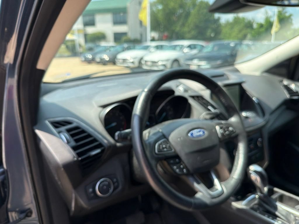 Used 2018 Ford Escape SEL w/ Ford Safe & Smart Package AWD/4WD image 15
