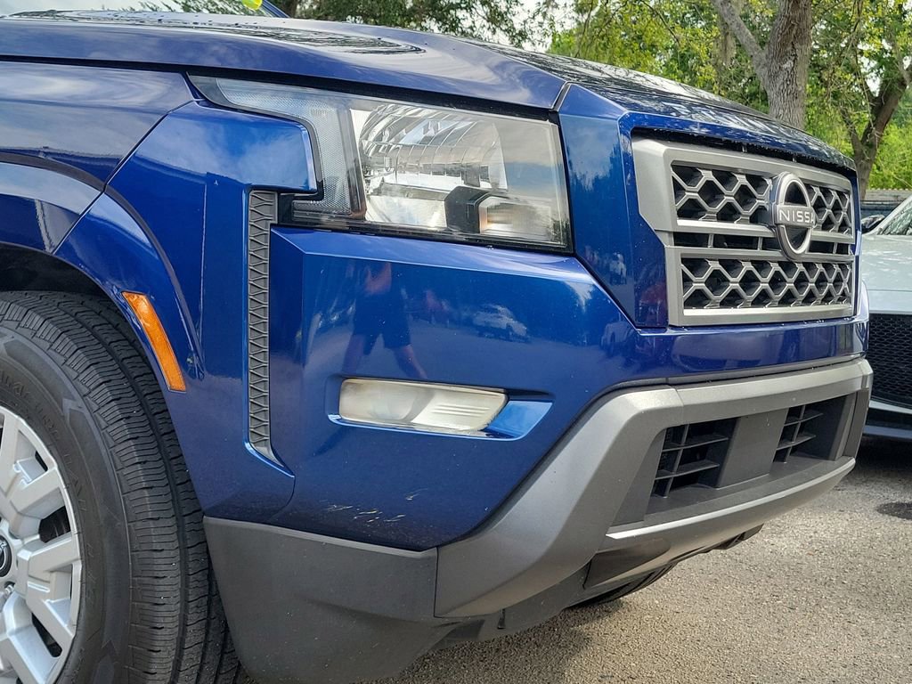 Used 2023 Nissan Frontier SV RWD image 6