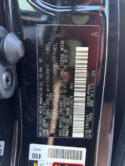 Used 2026 Toyota Sienna XLE FWD image 29