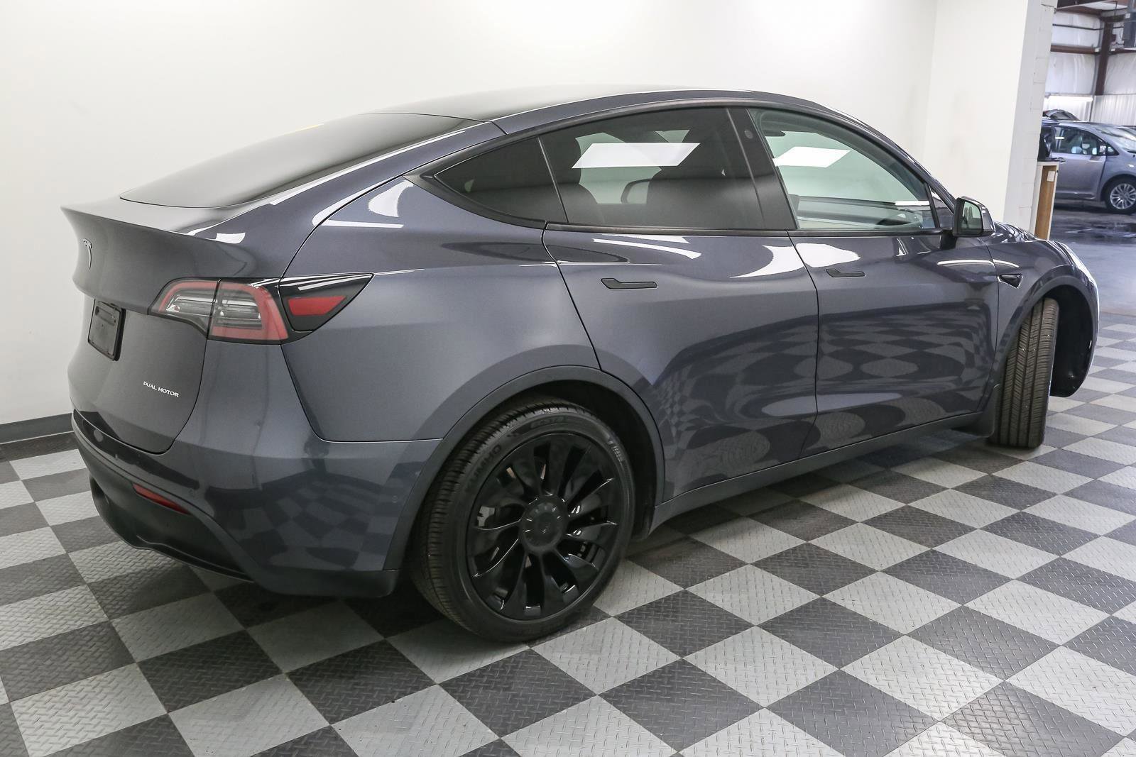 Used 2021 Tesla Model Y Long Range AWD/4WD image 9