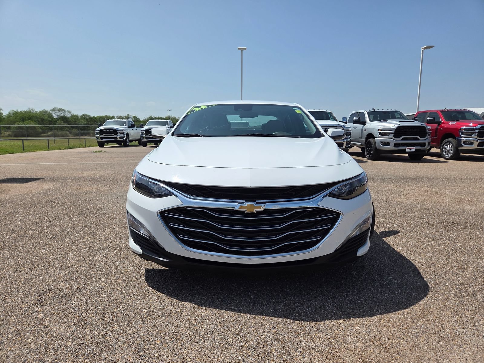 Used 2024 Chevrolet Malibu LT FWD image 2
