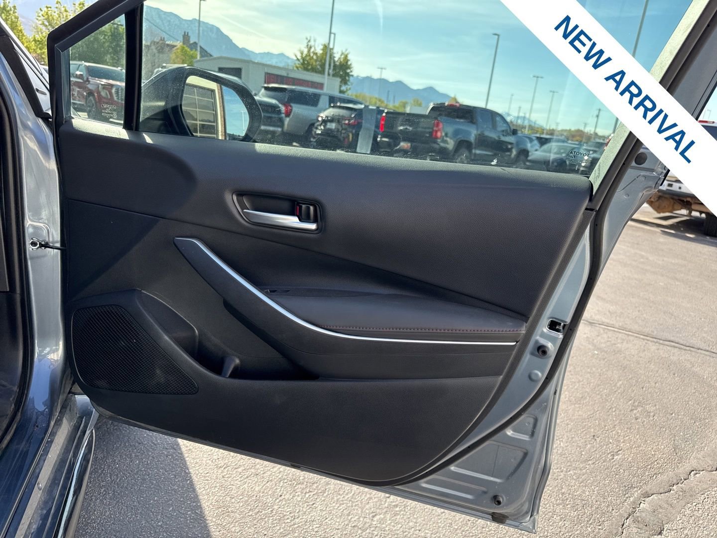 Used 2024 Toyota Corolla SE image 10