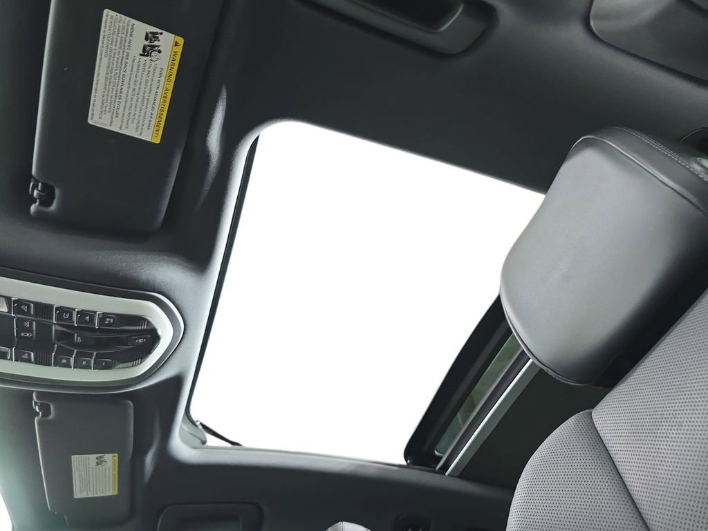 Used 2023 Porsche Macan S image 28