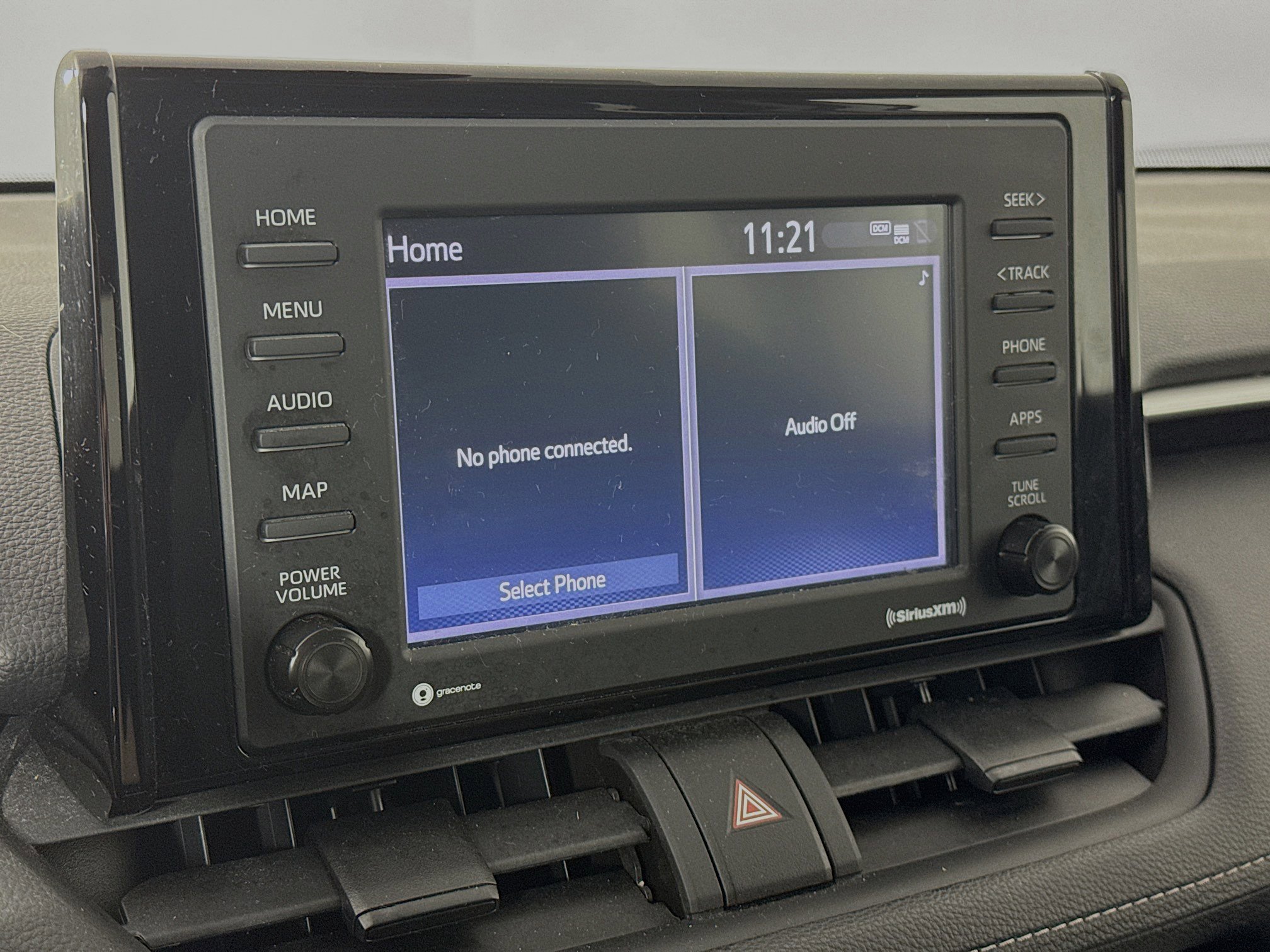 Used 2022 Toyota RAV4 LE image 14