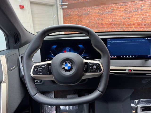 Used 2026 BMW iX xDrive60 w/ Premium Package AWD/4WD image 14