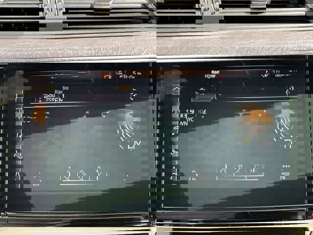 Used 2024 Audi Q8 e-tron Premium Plus image 12