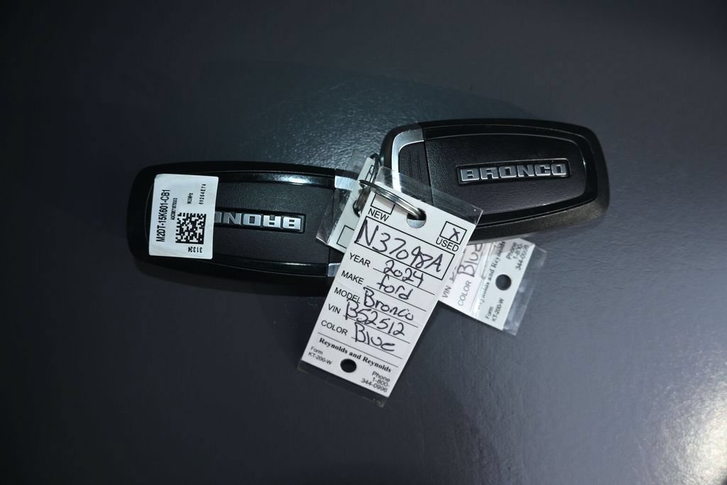 Used 2024 Ford Bronco Outer Banks w/ Sasquatch Package AWD/4WD image 30