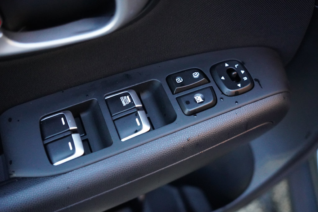 Used 2018 Kia Soul FWD image 21