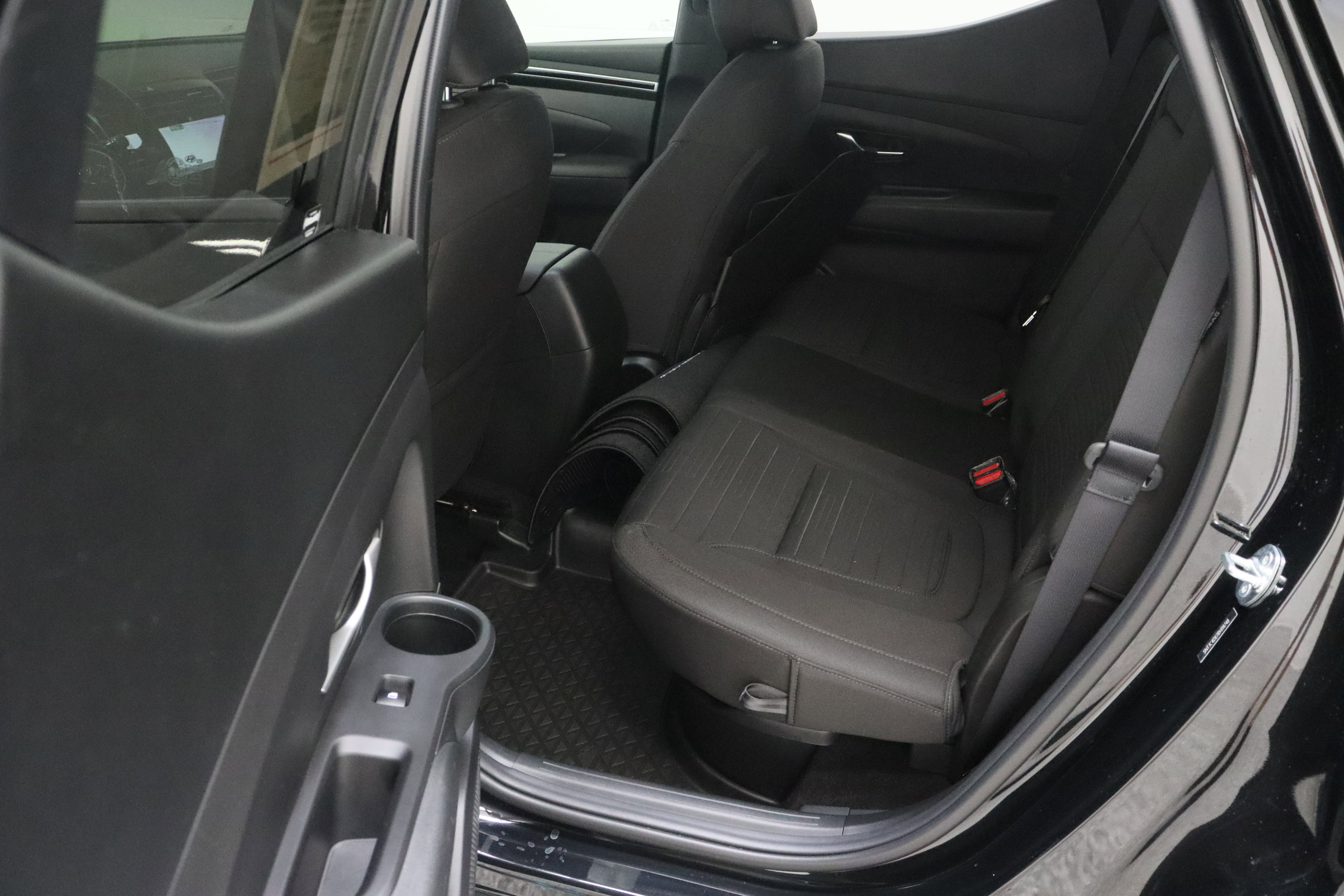 Used 2024 Hyundai Santa Cruz SEL w/ Activity Package FWD image 31