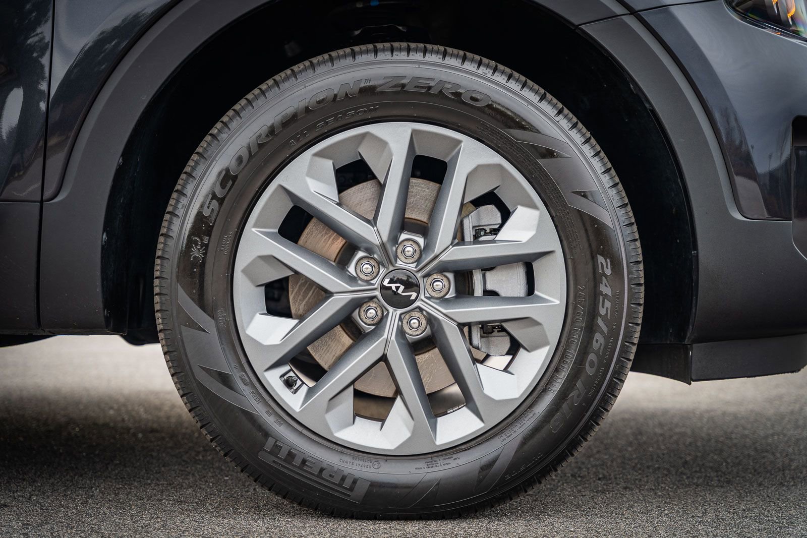 Used 2025 Kia Telluride LX image 9