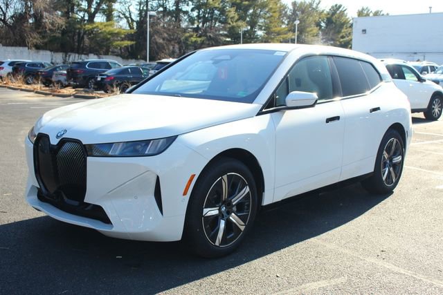 New 2026 BMW iX xDrive45 w/ Premium Package image 3