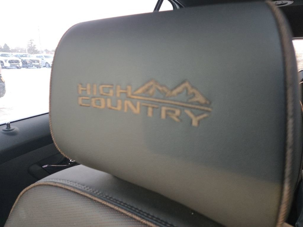 Used 2023 Chevrolet Traverse High Country w/ LPO, Floor Liner Package image 20
