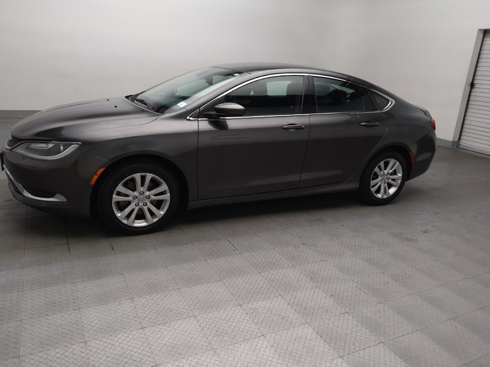 Used 2016 Chrysler 200 Limited FWD image 2