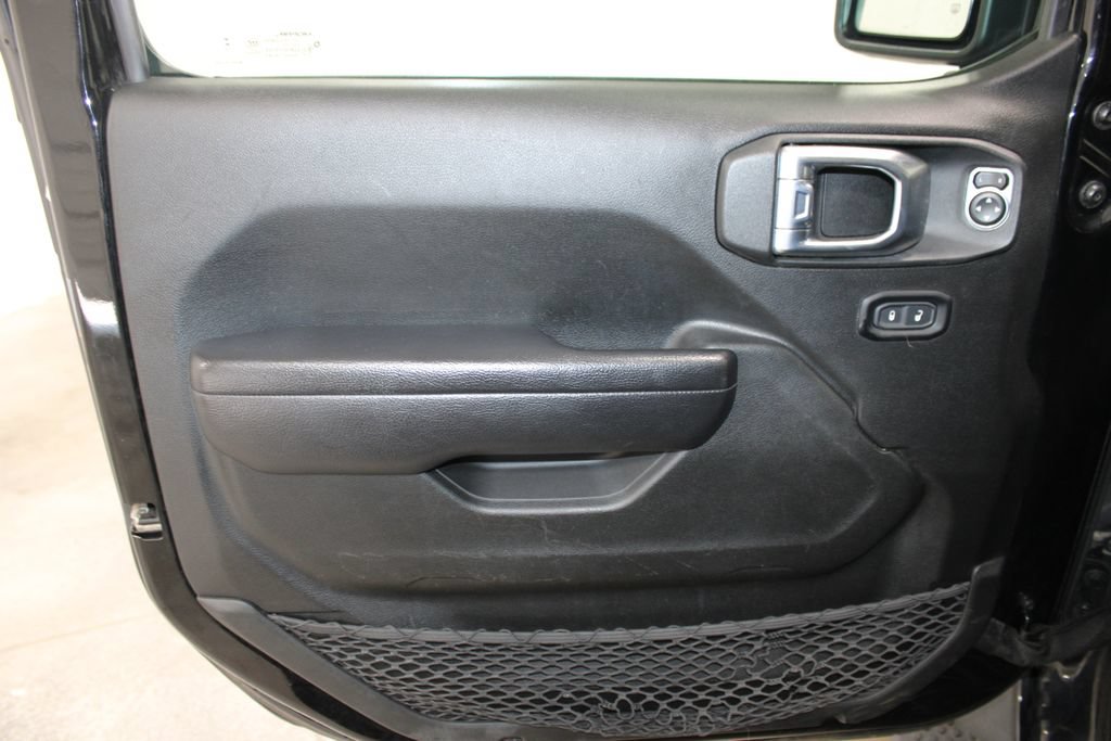 Used 2023 Jeep Wrangler Unlimited Sport AWD/4WD image 18