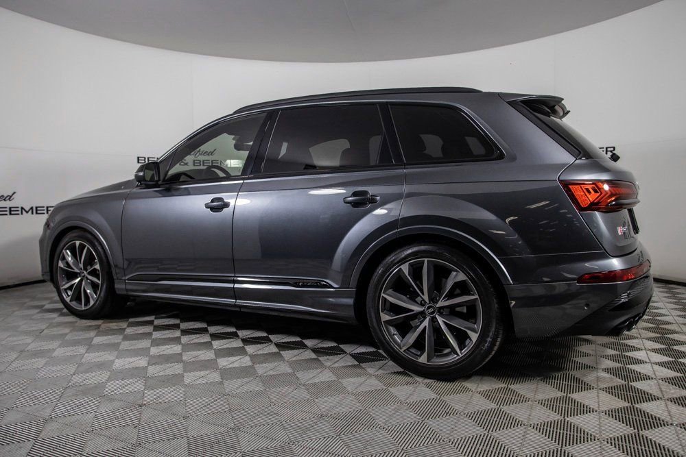 Used 2024 Audi SQ7 Prestige image 9