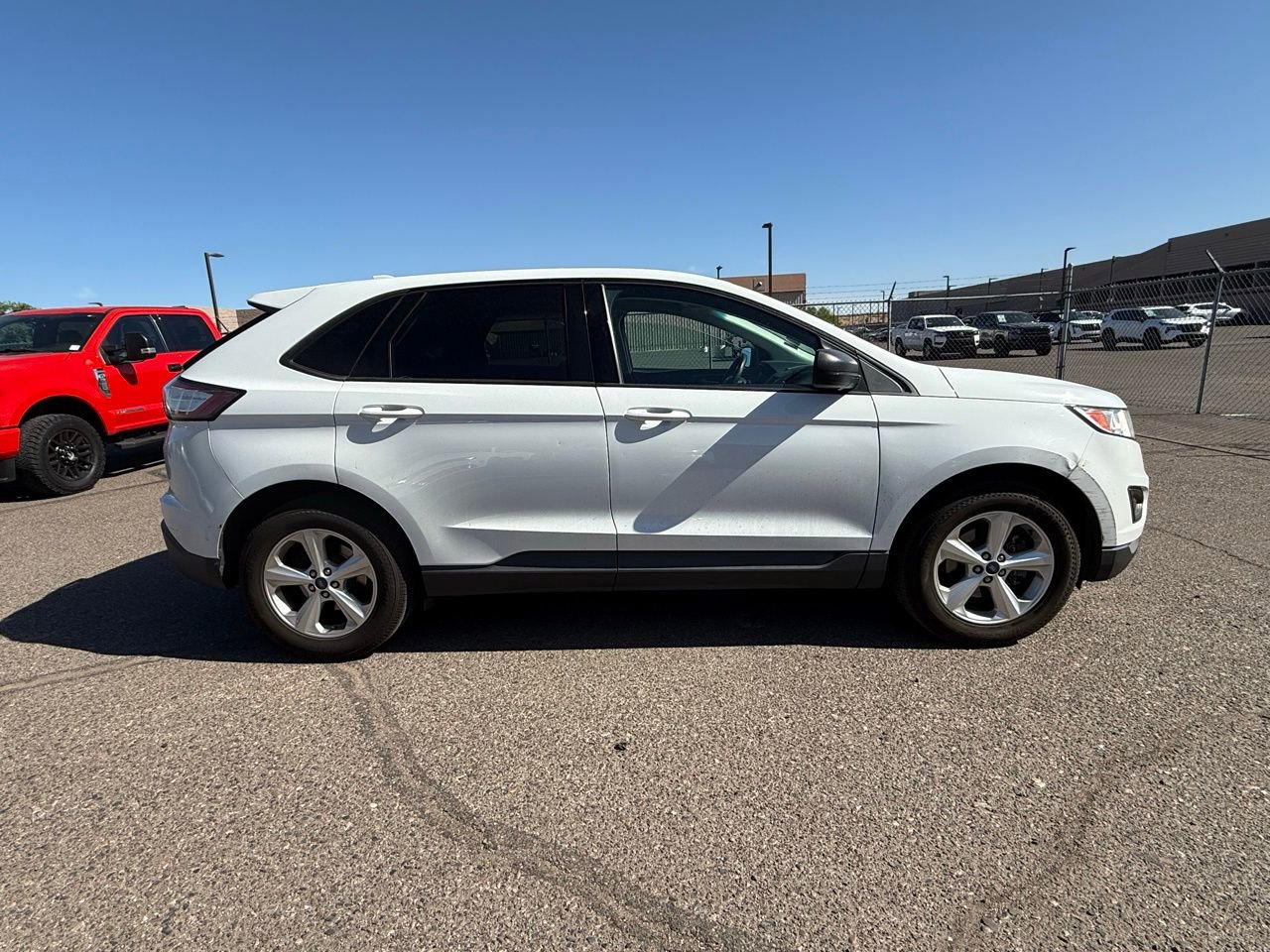 Used 2015 Ford Edge SE FWD image 4
