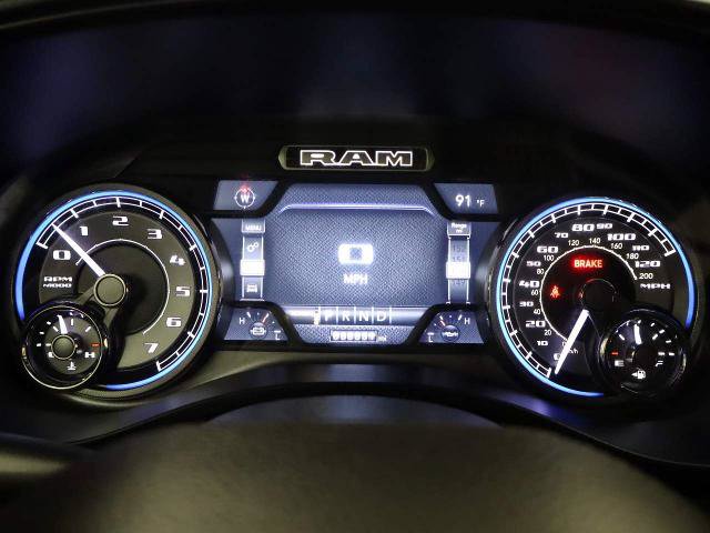 Used 2020 RAM 1500 Limited w/ Black Appearance Package AWD/4WD image 7