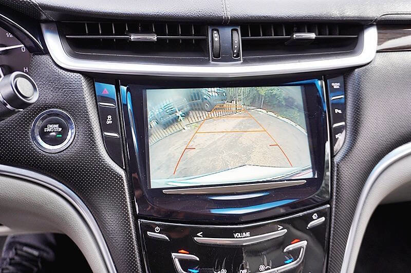 Used 2017 Cadillac XTS Luxury image 27