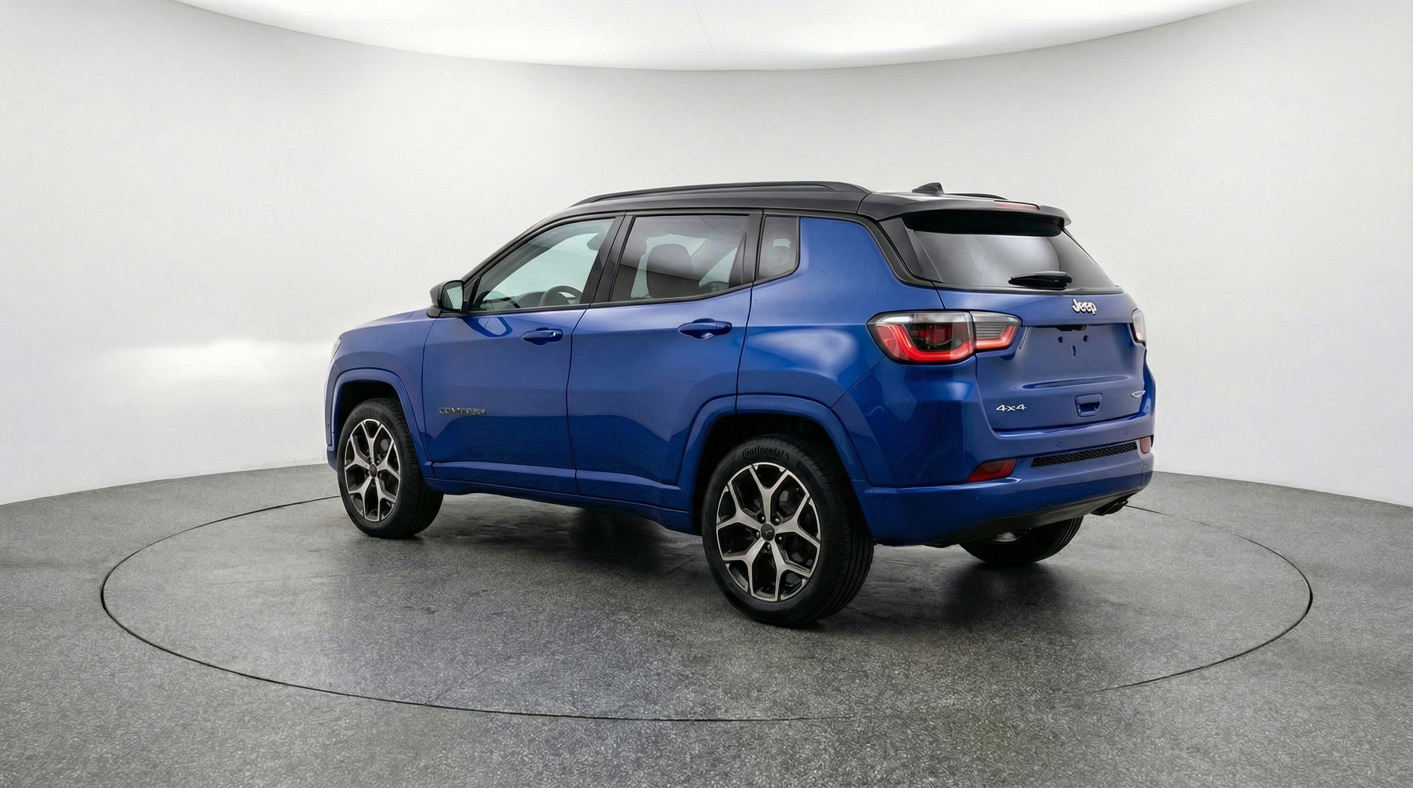 Used 2025 Jeep Compass Limited AWD/4WD image 6