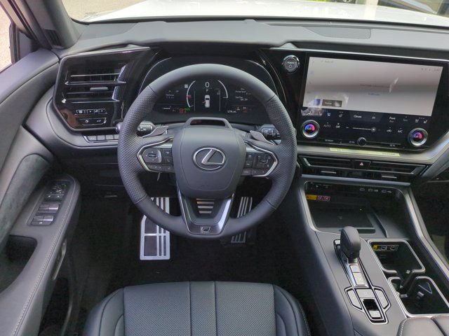 New 2026 Lexus TX 500h AWD w/ Technology Package image 15