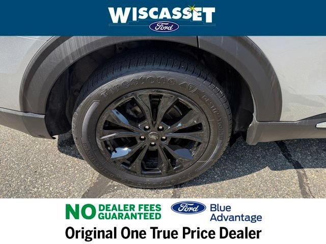 Certified 2022 Ford Explorer XLT w/ Equipment Group 202A AWD/4WD image 40