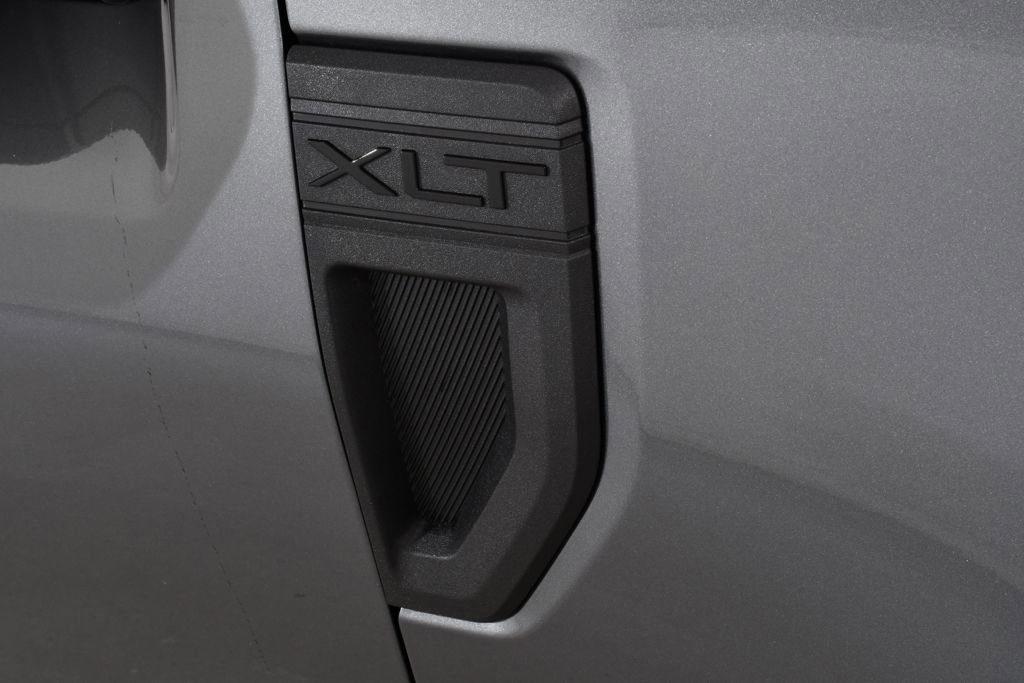 New 2025 Ford Maverick XLT w/ Equipment Group 301A image 21